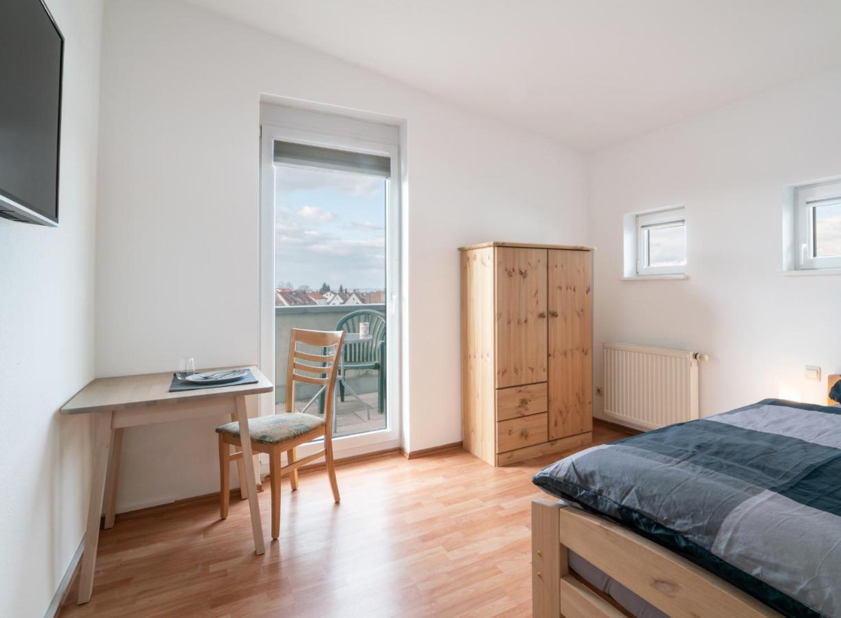 Pension Schweizer Laupheim Buitenkant foto