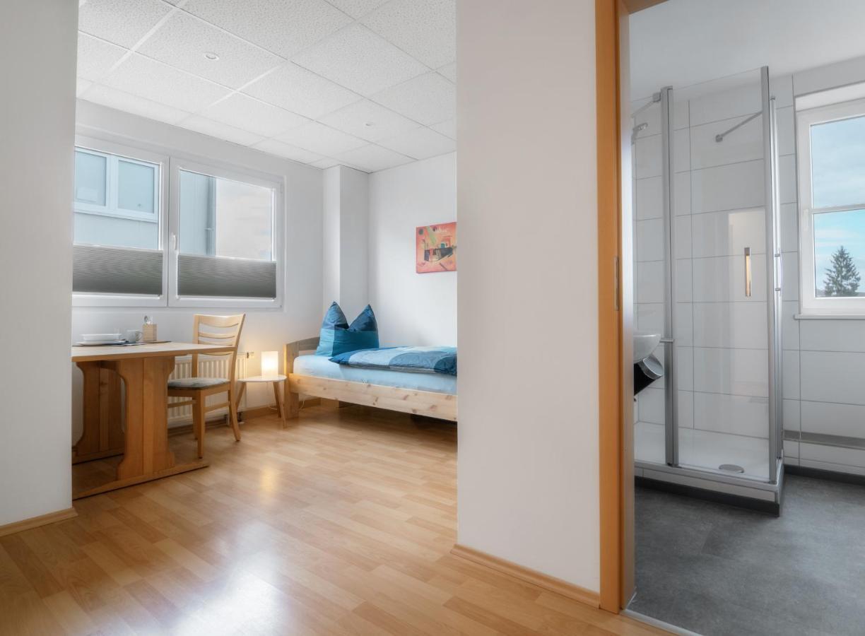 Pension Schweizer Laupheim Buitenkant foto
