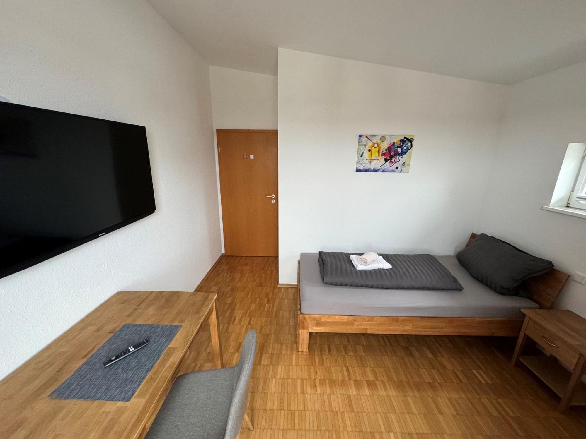 Pension Schweizer Laupheim Buitenkant foto
